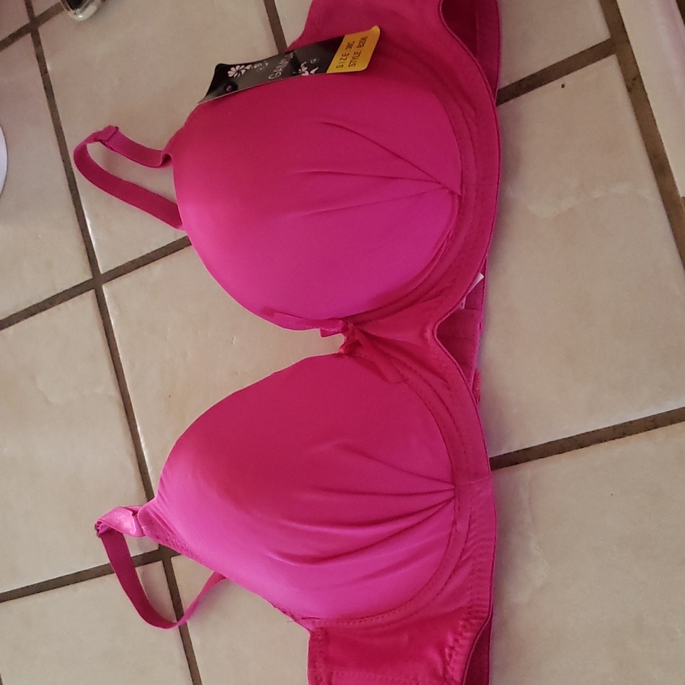 New Pink Bra 💗  Size 38C